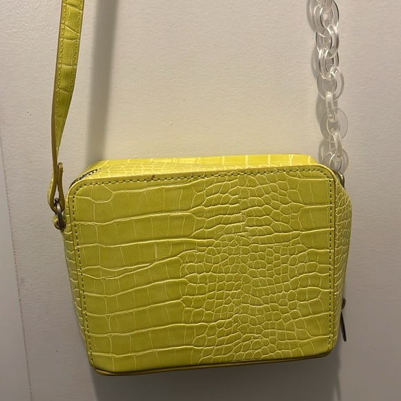 WILD FABLE LIME GREEN CROSSBODY BAG - Picture 2 of 6